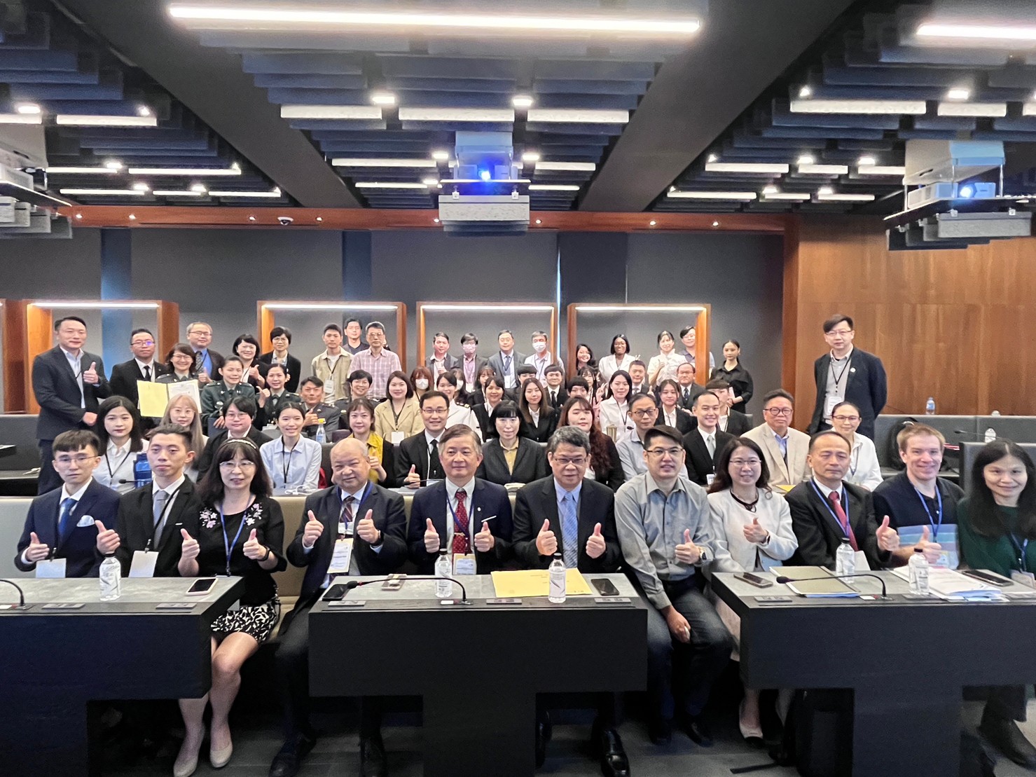 PARTICIPATION IN ACADEMIC SEMINARS