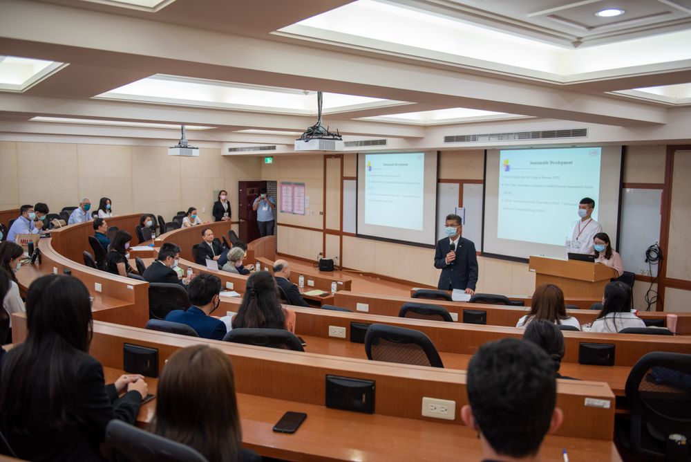 徐董事長應邀於臺北大學企管系學術研討會致詞