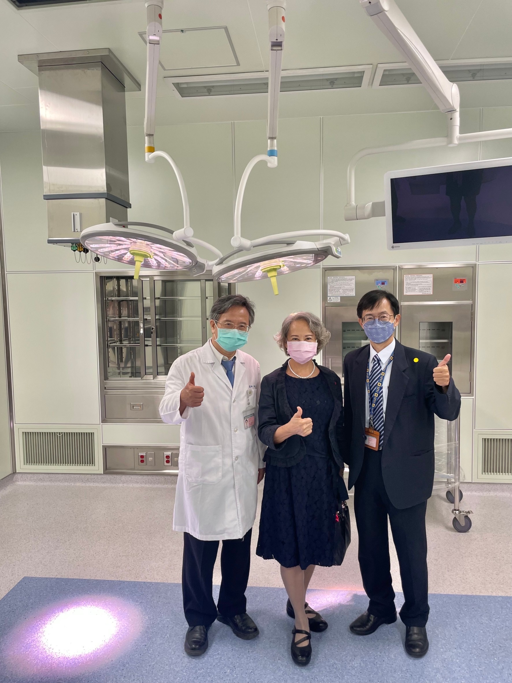 千如捐助嘉基醫院智慧手術大樓 達文西手術設備